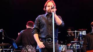 Alfie Boe "The first time ever I saw your face" (funny) @ Thetford 13.07.12 HD