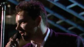 Download lagu Hue and Cry - Looking For Linda (TV 1989) mp3