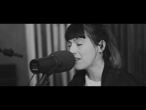 Bryde | LESS  (Live Session)