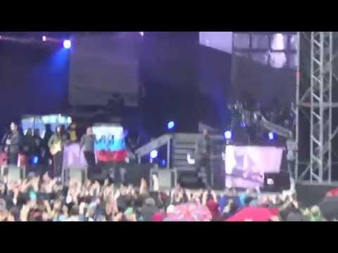 Linkin Park - The Catalyst Intro, Guilty All The Same Live SPB 2014