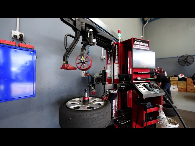 Tyre Professionals - Sunshine North, VIC
