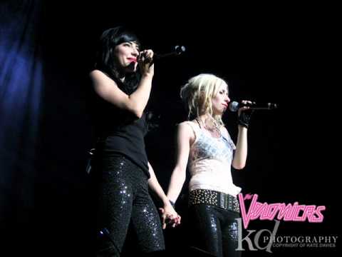 The Veronicas - Heavily Broken (Live Tour)