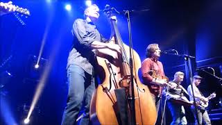 Infamous Stringdusters &quot;A Hard Life Makes A Good Song&quot; 1-14-2017