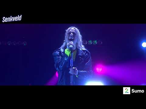Julie Bergan – Kiss Somebody (with Seeb) [Live @ @SenkveldTV2 ]