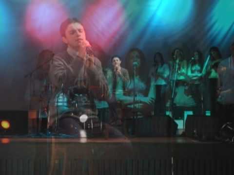 Tu Amor Me Sostiene video