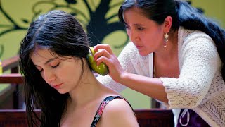 Doña Esperanza&#39;s ASMR whispering massage treatment for sleep and relaxation 😌