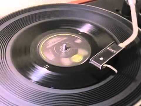 JOHN INMAN   'We All Love Captain Ginger'   45rpm 1975   YouTube
