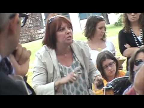 Catalano Square, Artists are responsible for fixing the problem