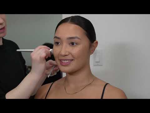 Costruire una copertura per le luci brillanti senza nascondere le lentiggini | Guida con voce fuo...