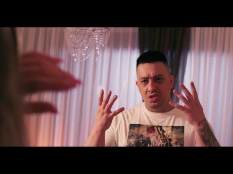 Dani Printul Banatului -  Stau si plang la usa ta ( Oficial video )