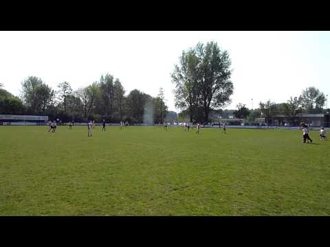 23 apr 2011 - Groote Lindt D2 kampioen - het laatste fluitsignaal!