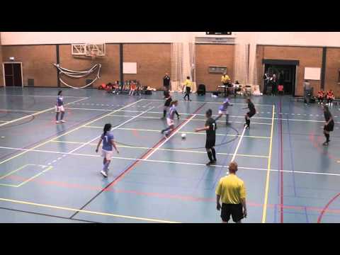Drs. Vijfje dames 1 - Pro Futsal Club dames 1 (Bierbus Thuisspeelavond)