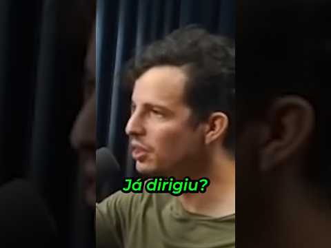 Um CARRO com VOLANTE do LADO DIREITO...