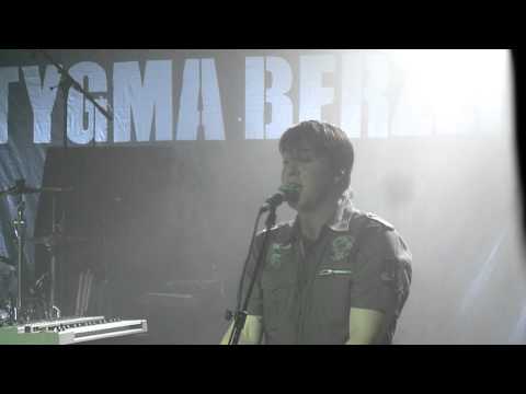 Apoptygma Berzerk- Shake the disease (Depeche Mode cover by Jonas Groth) Hamburg 20.02.2014