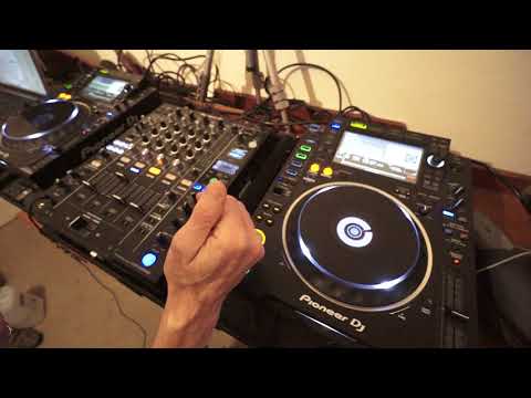 DJ A CHOP MIX IS AS GOOD AS A LONG TRANSITION IF DONE CORRECTLY