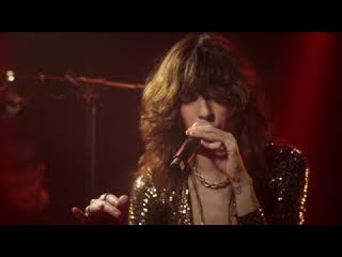 FREE LANCE X LOU DOILLON LIVE AUX BAINS DOUCHES