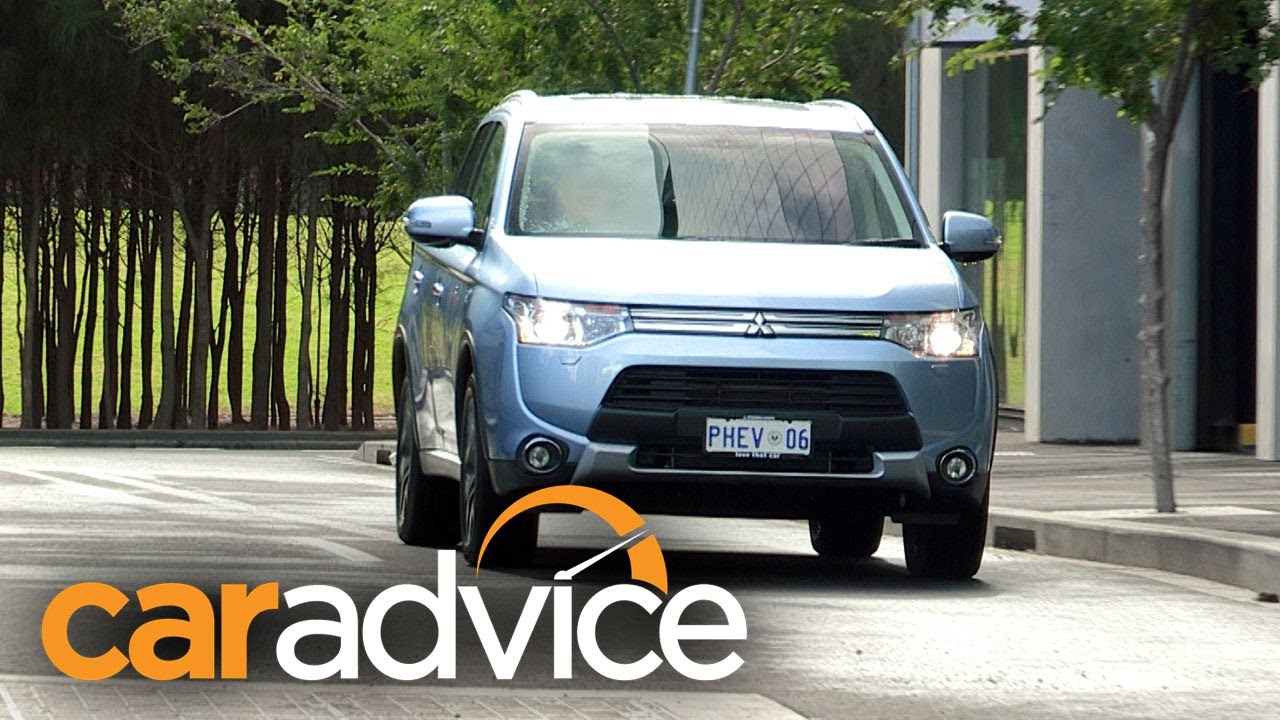 Mitsubishi Outlander PHEV Review