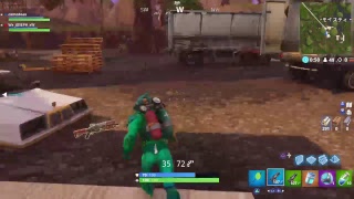 Fortnite  ドン勝つ目指して。