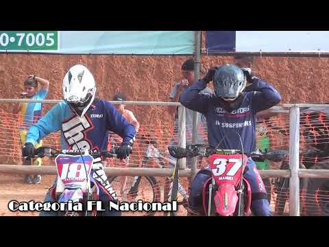 Disputa de alto nível na Corrida da Nacional Força Livre no Velocross em Canelinha SC