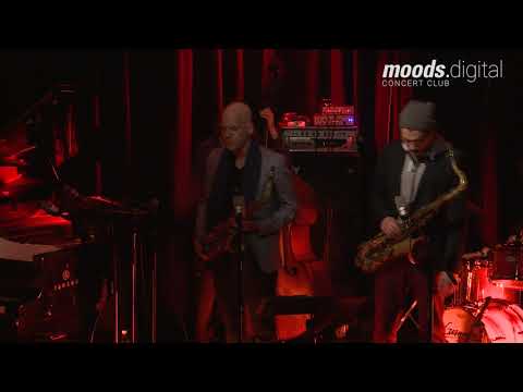 Raphael Walsers GangArt – Laufschritt / The Wolves (Act I and II)