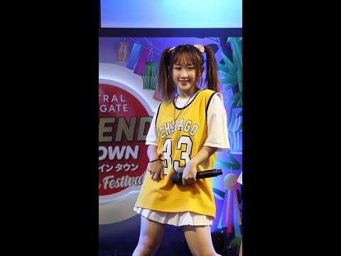 Jewel Girls - " ถามแม่ก่อนนะคะ " (Apis focus) J-TRENDS in TOWN  Summer Festival  @ Centralwestgate