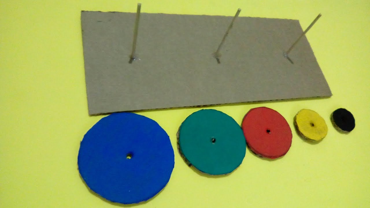 Como fazer e jogar uma torre de hanói diy |  jogos com materiais recicláveis fáceis de construir