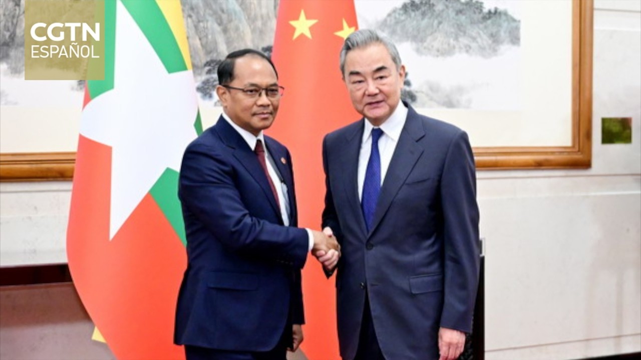 El ministro de Relaciones Exteriores de China se reúne con su homólogo de Myanmar