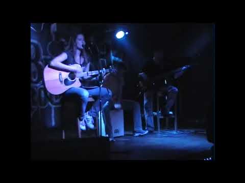 Soňa Ferencová - Slzy  (Acoustic)