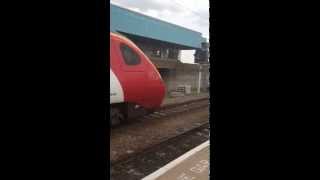 preview picture of video 'X-MEN Train (Virgin Trains) Wolverhampton'