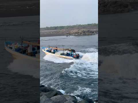Puerto San José barra de la #playa  de la costa sur de escuintla Guatemala