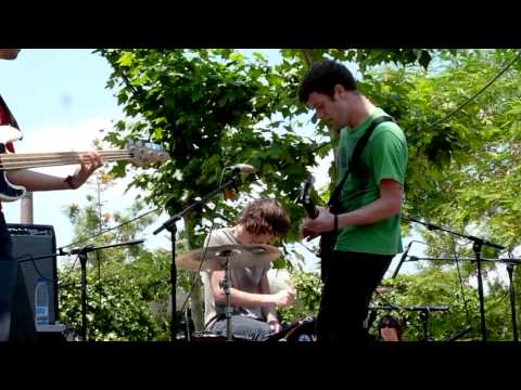 Cloud Nothings - Not Important - Parc Poblenou 2011