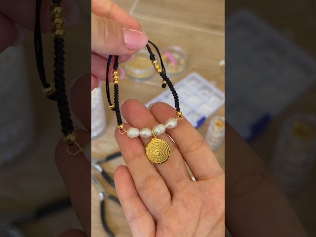 Vídeo relacionado con BDM Pulsera Padre Nuestro Tejida | Pulsera Religiosa Cristiana de Tela Ajustable | Amuleto de Fe y Protección | Regalo Original para todos