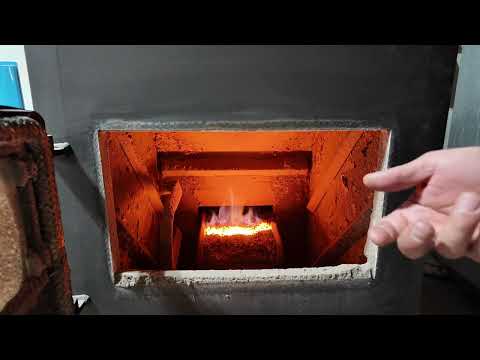 Keystoker Coal Stove - How to Empty the Ashes with TOOL & TECH