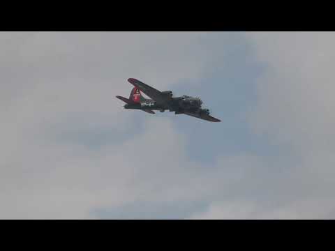 Thunderbirds and Texas Airshow using a Canon 90D and Tamron 150-600