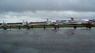 preview picture of video 'CANADAIR TUDORS IN RAIN AT MOUNTAIN VIEW'