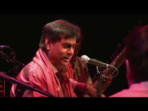 Jagjit Singh Live - Chitthi Na Koi / Hothon Se /  HD Sound