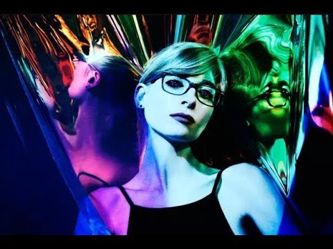 Kelly Moran, Live in our Studio