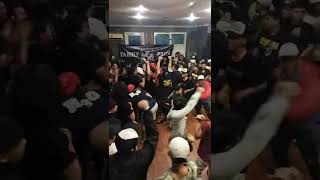 Download lagu Plester X - Pantang Menyerah - Live Gubeng66, Surabaya. mp3