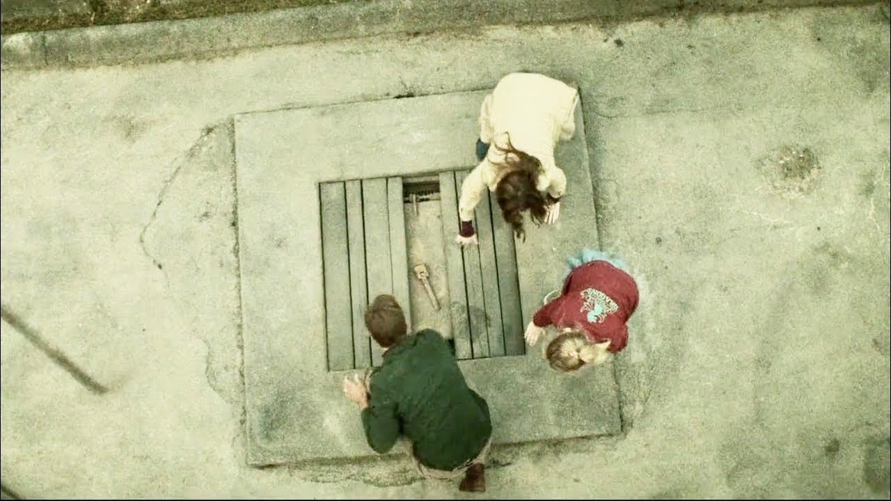 Familia se esconde por 361 dias em um bunker, por causa de uma pandemia de monstros!