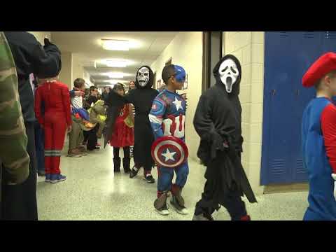NES SCHOOL HALLOWEEN PARADE 10-31-17