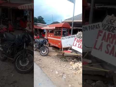 "farmacia la salud" en cruce aldea Sabaneta Dolores Petén Guatemala 😊