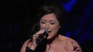 Kari Jobe: &quot;What Love Is This&quot; (43rd Dove Awards)