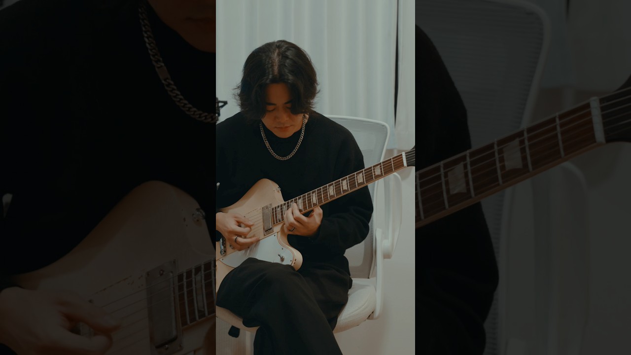 I’m in this kind of mood today🛋️