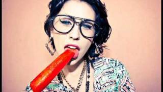 &quot;Kreayshawn&quot; Feat. Dame Grease - &quot;Rum &amp; Coke&quot;