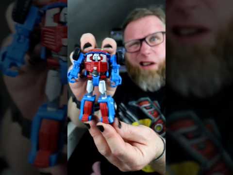 The ANGRIEST Little Autobot ?? #Transformers Generations T30 Gears