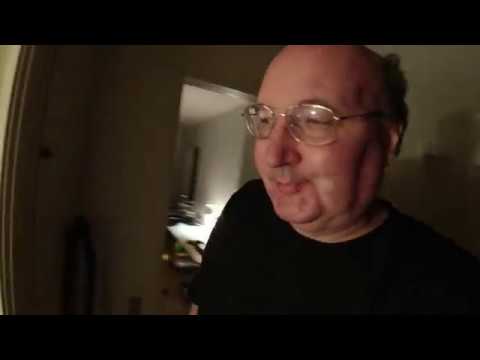 MongoTV_3405 - Danish Vlog - Spiser En DÅSE Syltet FERSKNER Til Natmad og Snakker