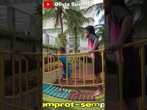diobok obok airnya diobok obok #short #shortvideo #shorts #laguanak #berenang #oliviasusanto #fyp
