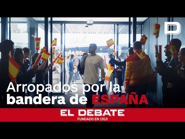 Vídeo relacionado con Gemelolandia | Bandera de Fútbol con Bandera de España 150x90cm | De Fútbol, de Deportes, para los amantes del Deporte, decoración de espacios