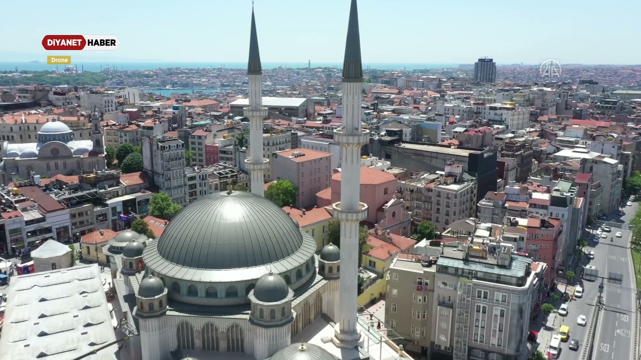 Taksim Meydanı'na yapılan cami ibadete açılışa hazırlanıyor