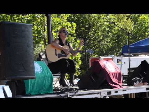 Tennessee Tuckness sings Mercedes Benz at MelonFest 2015